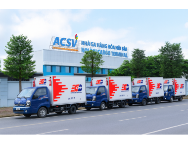 Vận chuyển hàng hóa bằng đường bộ 24/24h